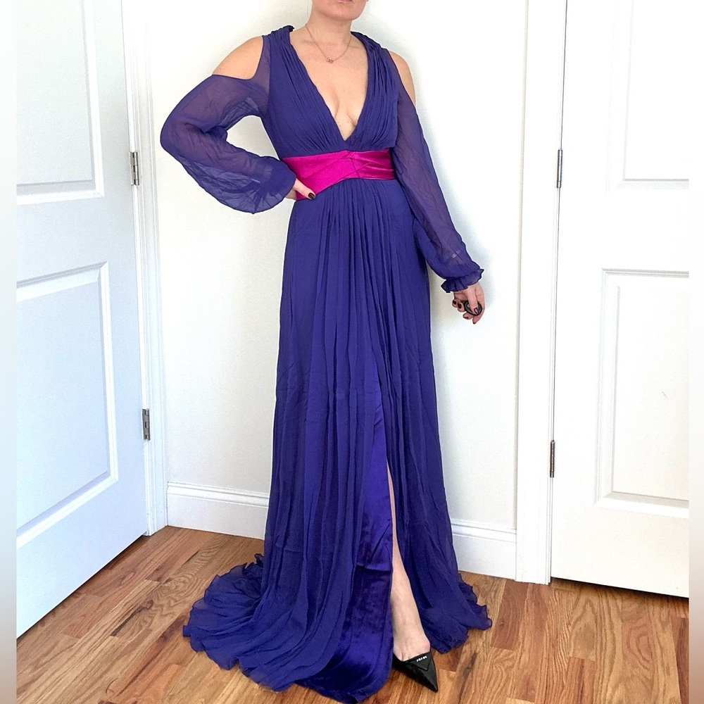 Gorgeous One Of A Kind Silk Evening Gown - Picture 6 of 12